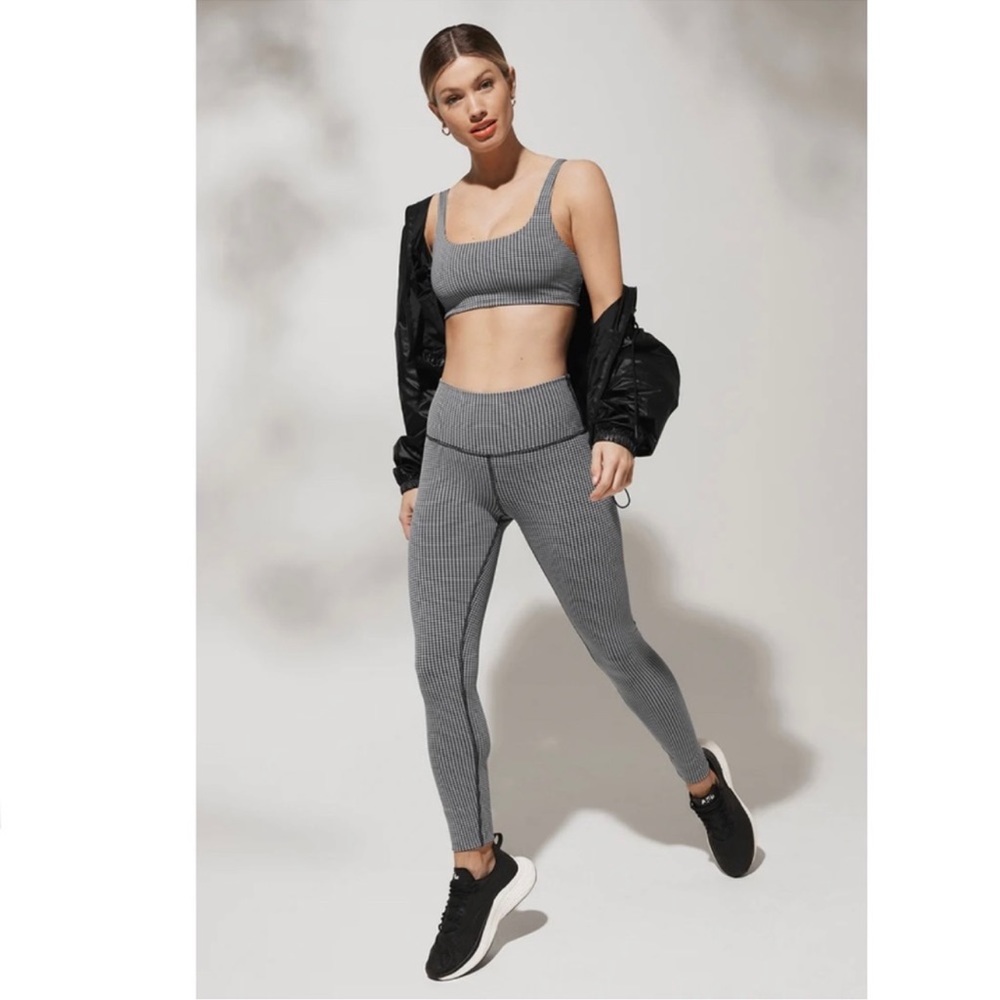 Alo yoga leggins - Picture 3 of 15